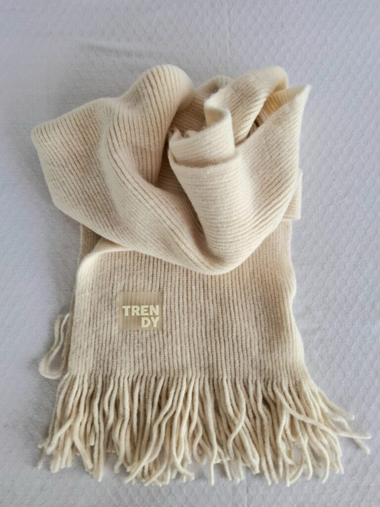 BUFANDA TRENDY (J001)