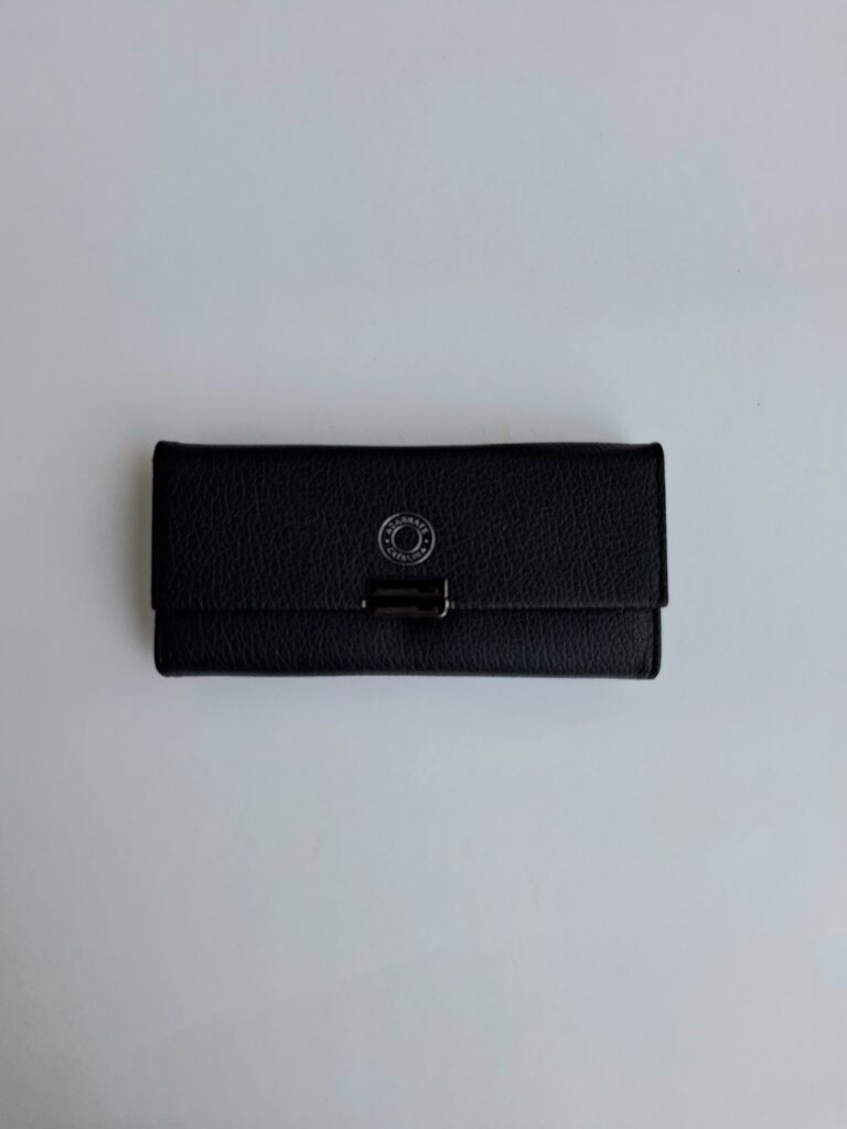 BILLETERA AGARRATE CATALINA (F018)