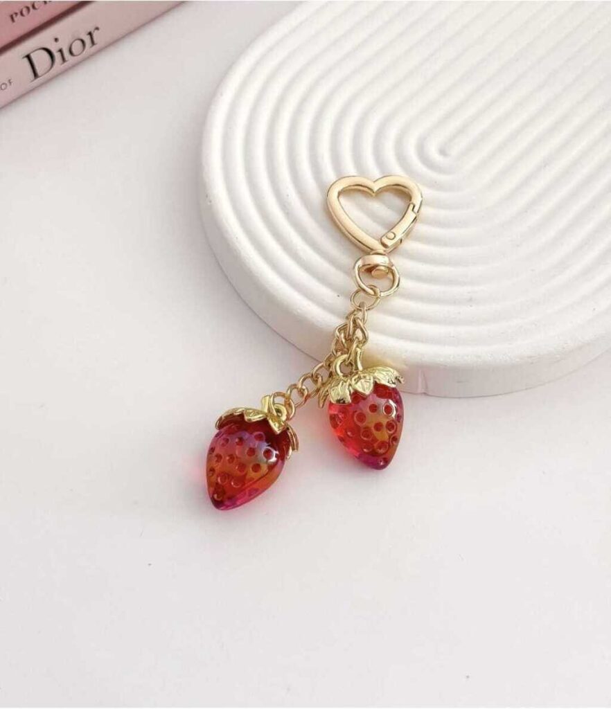 LLAVERO FRUTILLA (K017)