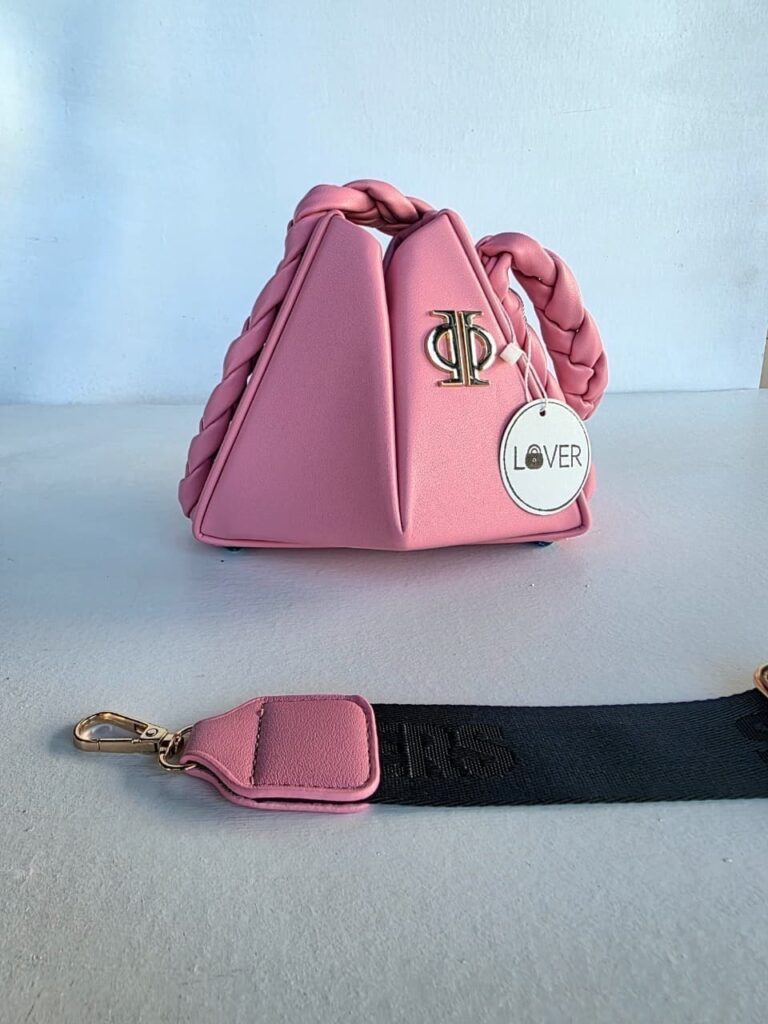 CARTERA SOPHIA SUMMERS TRIANGULO (A054)