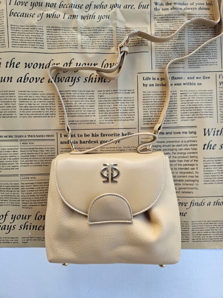 CARTERA SOPHIA SUMMERS CON TAPA (A058)